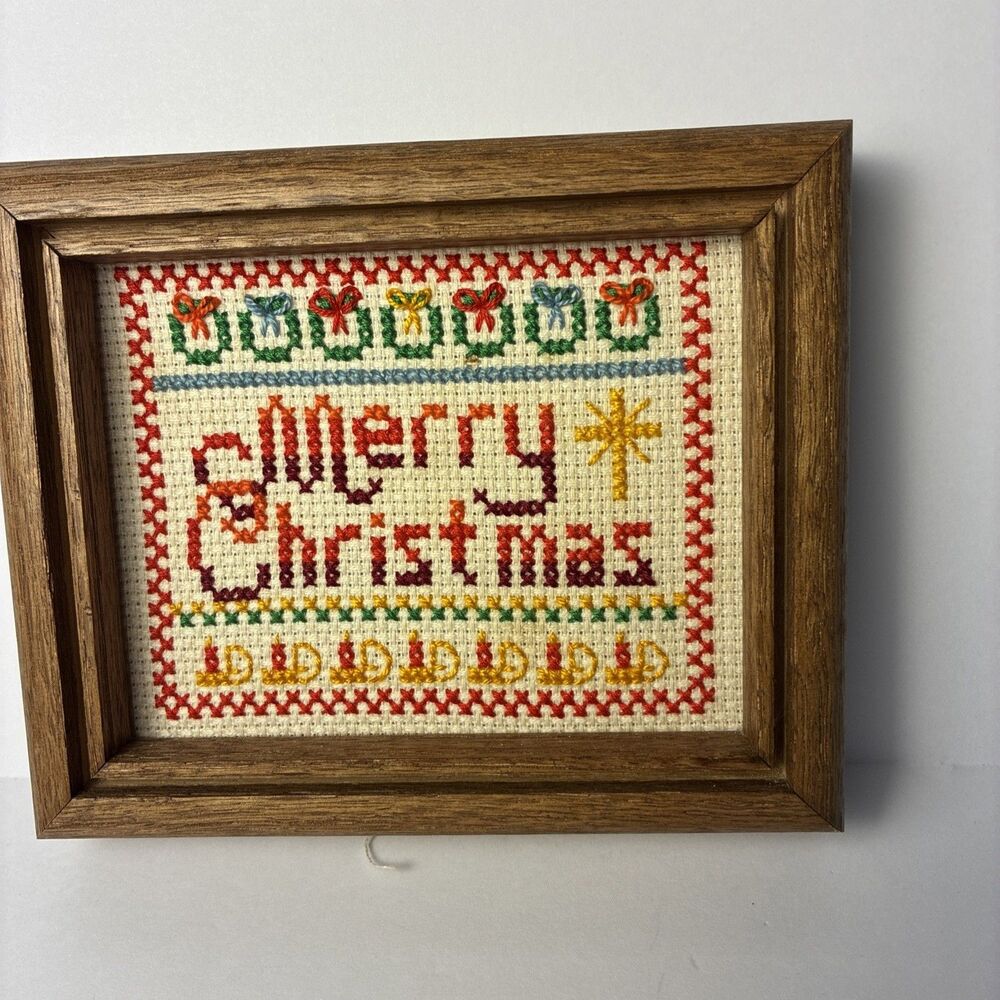 Vintage Handmade Thread Cross Stitch Merry Christmas Wall Art Wood Frame 6x5 In